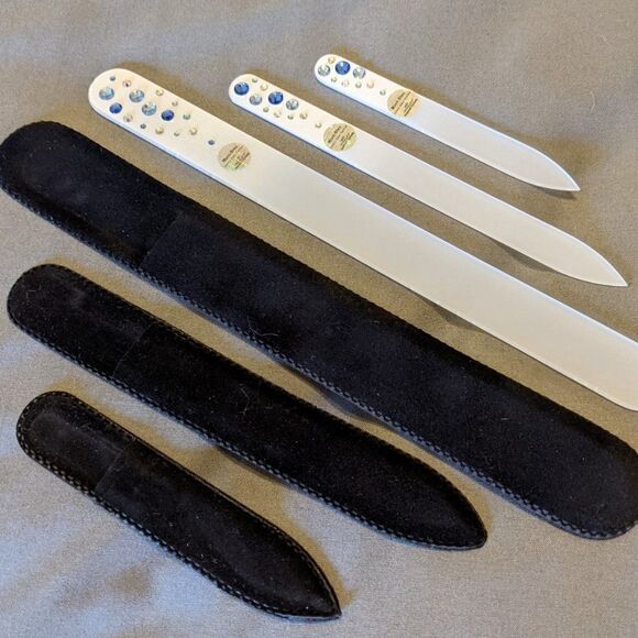 🆕SET OF 3 MONT BLEU DOUBLE SIDED WHITE GLASS NAIL FILES W/ SWAROVSKI CRYSTALS - Picture 3 of 3